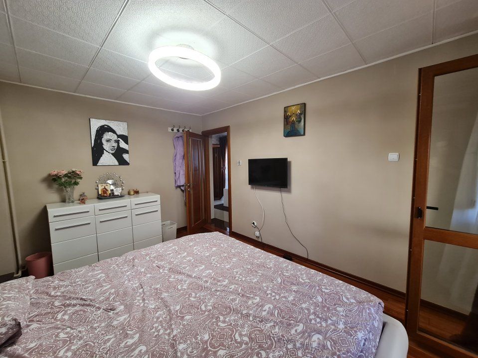 Casă cu 6 camere de vânzare în Domnești – fotografia 22 din 36
