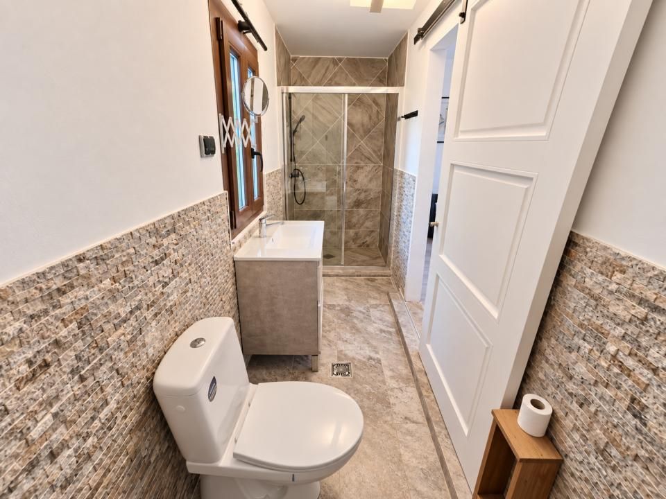 Casă cu 5 camere de vânzare în Buhalnita – fotografia 23 din 23