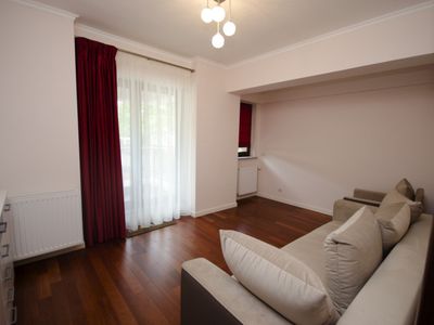 Apartament cu 3 camere de închiriat în P-ta Victoriei, București – fotografia 5 din 15