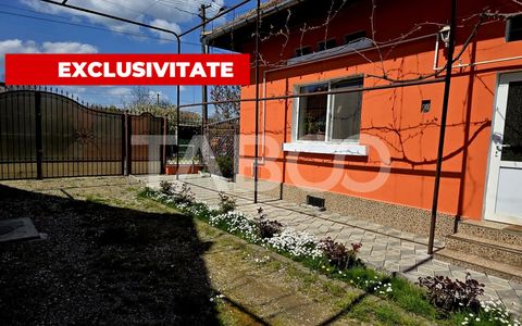 Casă cu 3 camere de vânzare în Beclean