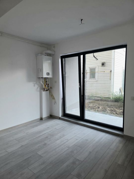 Apartament cu 2 camere de vânzare în Nord, Mamaia-Sat – fotografia 10 din 11