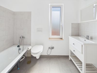 Apartament cu 3 camere de închiriat în Vest, Sânpetru – fotografia 3 din 17
