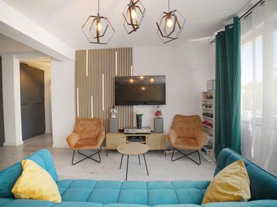 Apartament cu 3 camere de vânzare în Popești-Leordeni – fotografia 2 din 18