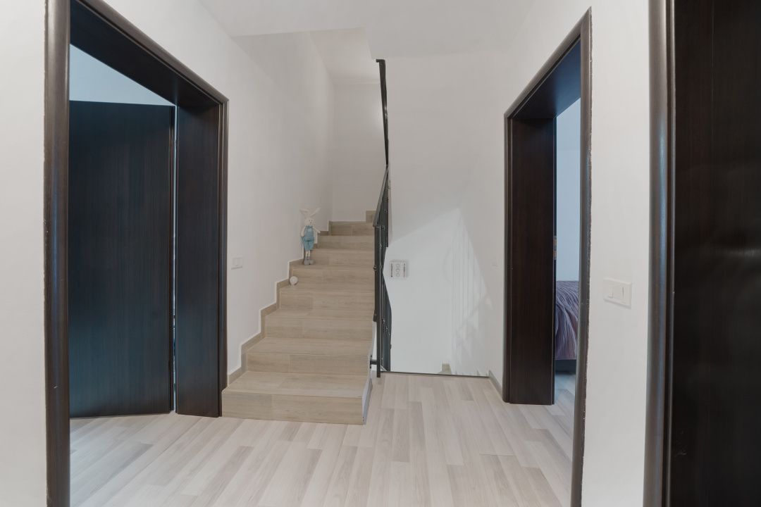 Casă cu 5 camere de vânzare în Chiajna – fotografia 18 din 24