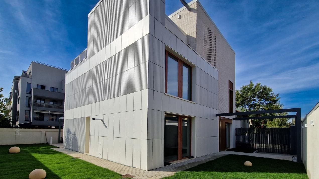 Casă cu 5 camere de vânzare în Central, Voluntari – fotografia 1 din 60