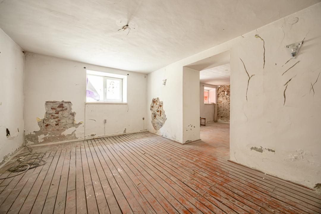 Casă cu 10 camere de vânzare în Ultracentral, Brașov – fotografia 18 din 30