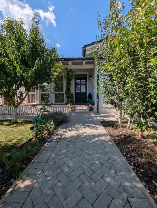 Casă cu 4 camere de vânzare în Nicolina, Iași – fotografia 1 din 33