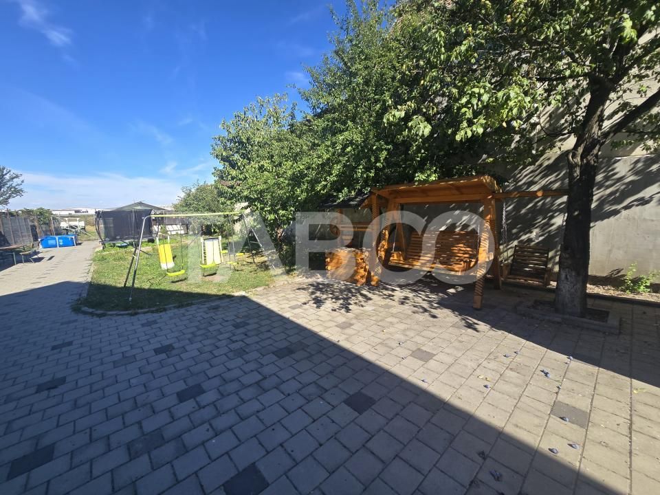 Casă cu 7 camere de vânzare în Sura Mica – fotografia 16 din 18
