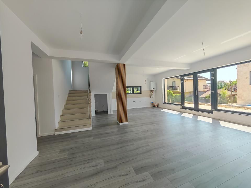 Casă cu 6 camere de vânzare în Tunari – fotografia 5 din 28