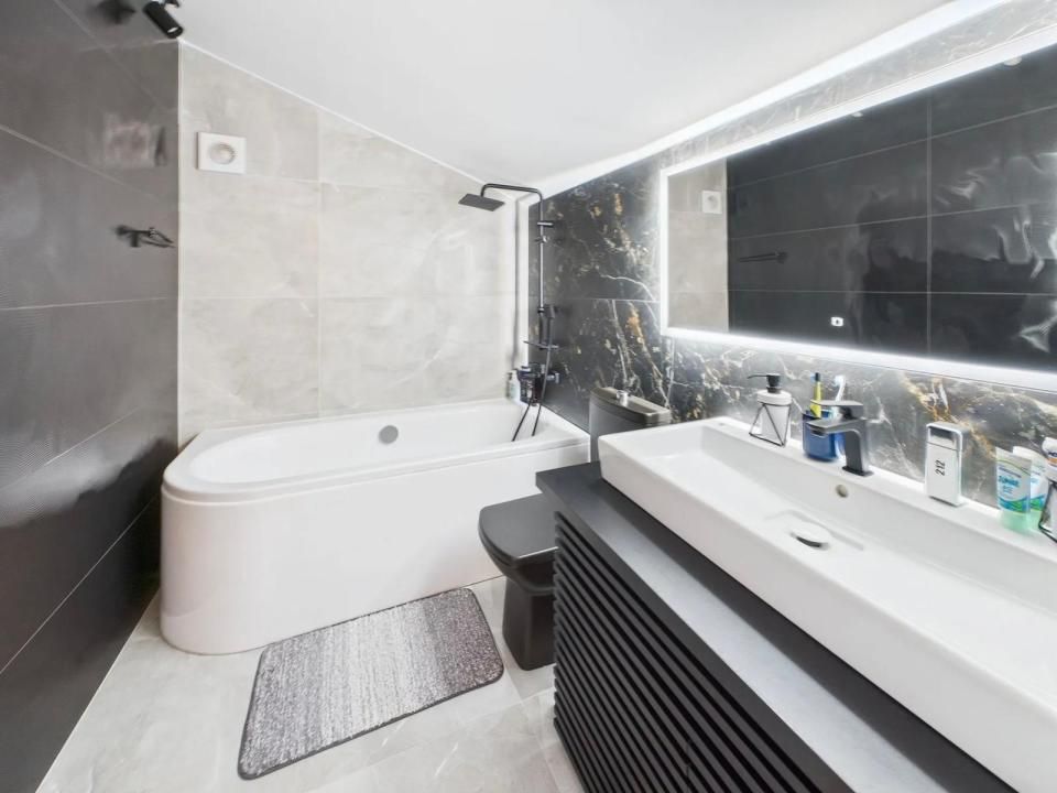 Casă cu 5 camere de vânzare în Vest, Otopeni – fotografia 13 din 40