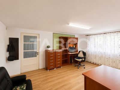 Apartament cu 3 camere de vânzare în Sub Arini, Sibiu – fotografia 3 din 19