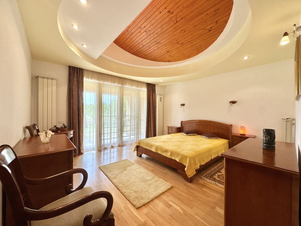 Proprietate cu 10 camere de vânzare în Central, Frumusani – fotografia 12 din 40