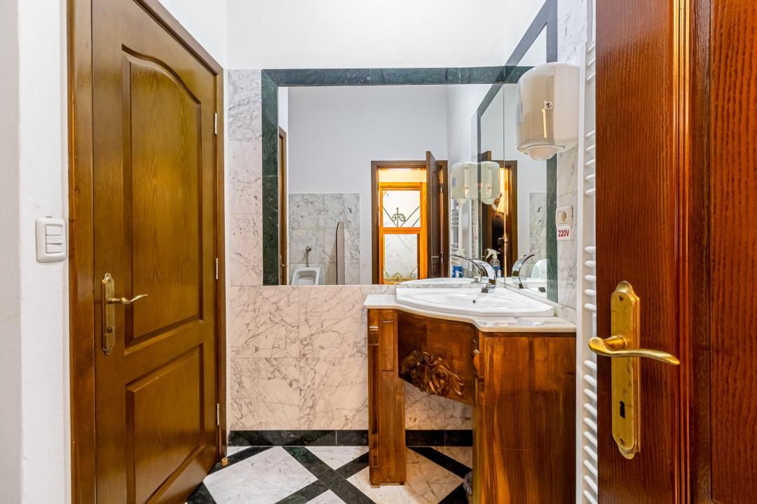 Hotel / pensiune cu 17 camere de vânzare în Sambata de Jos – fotografia 21 din 29