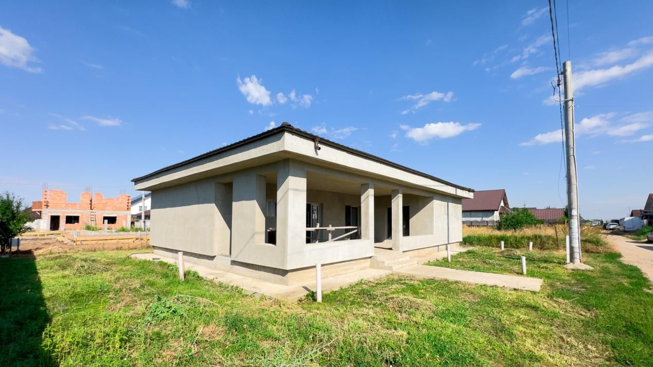 Casă cu 3 camere de vânzare în Vidra – fotografia 3 din 11