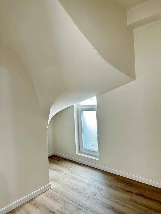 Casă cu 5 camere de vânzare în Sud, Tunari – fotografia 7 din 15
