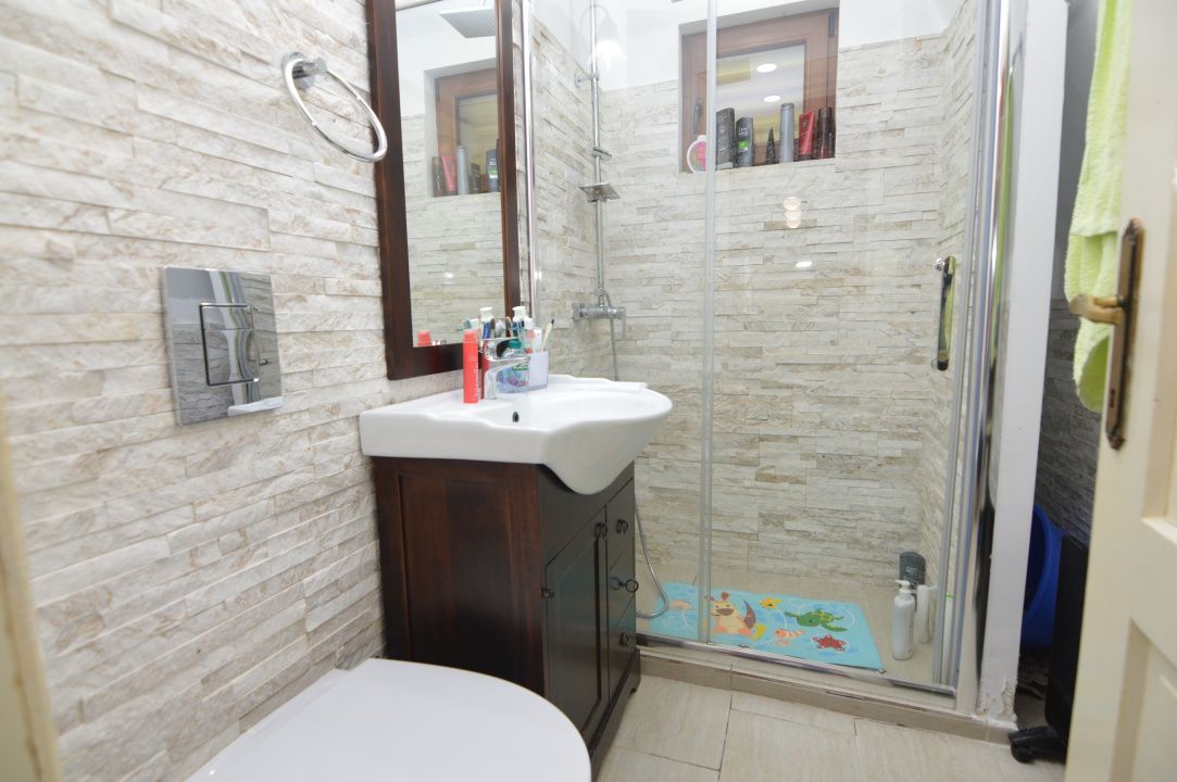 Casă cu 6 camere de vânzare în Central, Cheia – fotografia 14 din 40