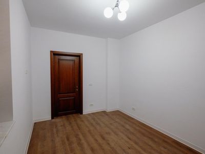 Casă cu 4 camere de vânzare în Central, Ștefănești – fotografia 5 din 64