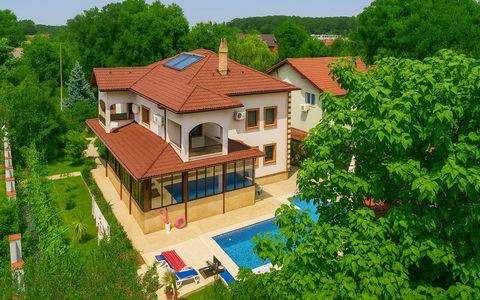 Casă cu 7 camere de vânzare în Snagov