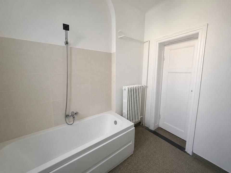 Casă cu 6 camere de vânzare în Vatra Luminoasa, București – fotografia 17 din 22