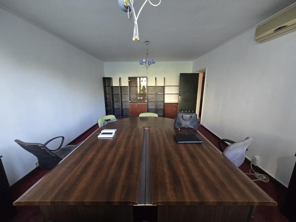 Garsonieră cu 2 camere de vânzare în Libertatii, București – fotografia 2 din 13
