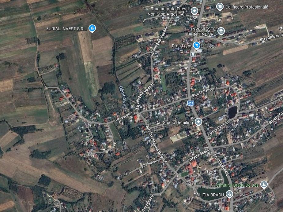 Teren de vânzare în Central, Bradu – fotografia 1 din 1