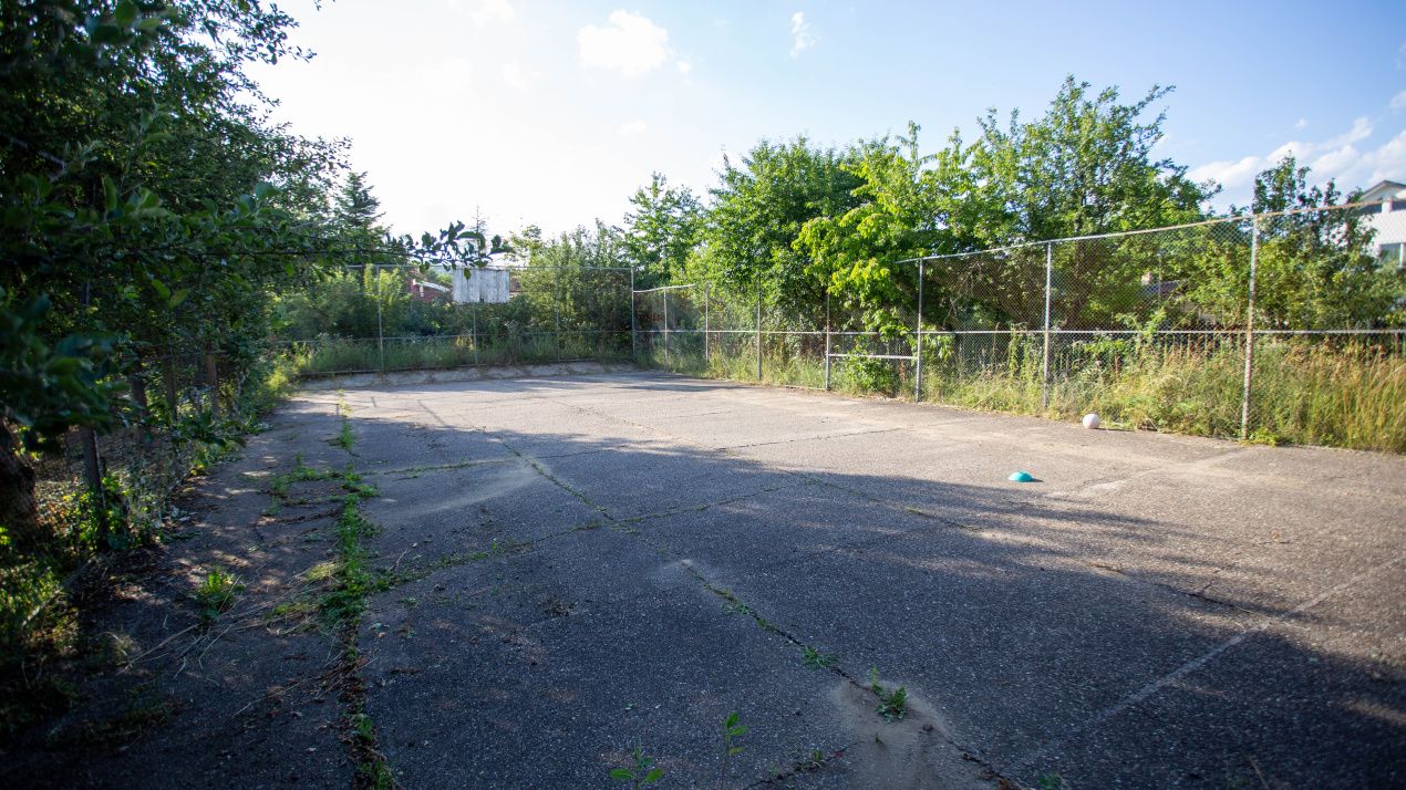 Casă cu 6 camere de vânzare în Comănești – fotografia 11 din 72