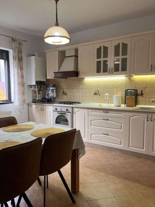 Casă cu 4 camere de vânzare în Central, Chiajna – fotografia 8 din 19