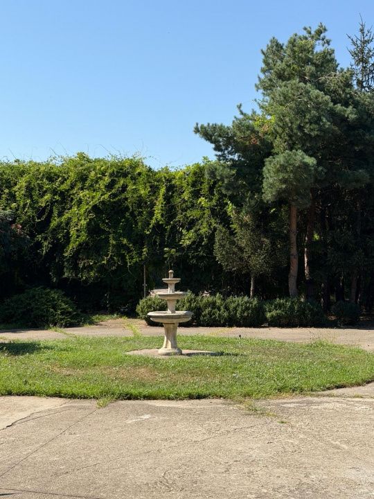 Casă cu 13 camere de vânzare în Exterior Est, Crevedia – fotografia 12 din 54
