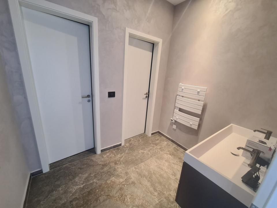 Spațiu comercial cu 1 cameră de închiriat în Tractorul, Brașov – fotografia 13 din 13