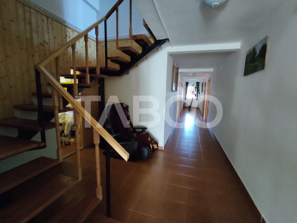 Hotel / pensiune cu 9 camere de vânzare în Fantanele – fotografia 23 din 35