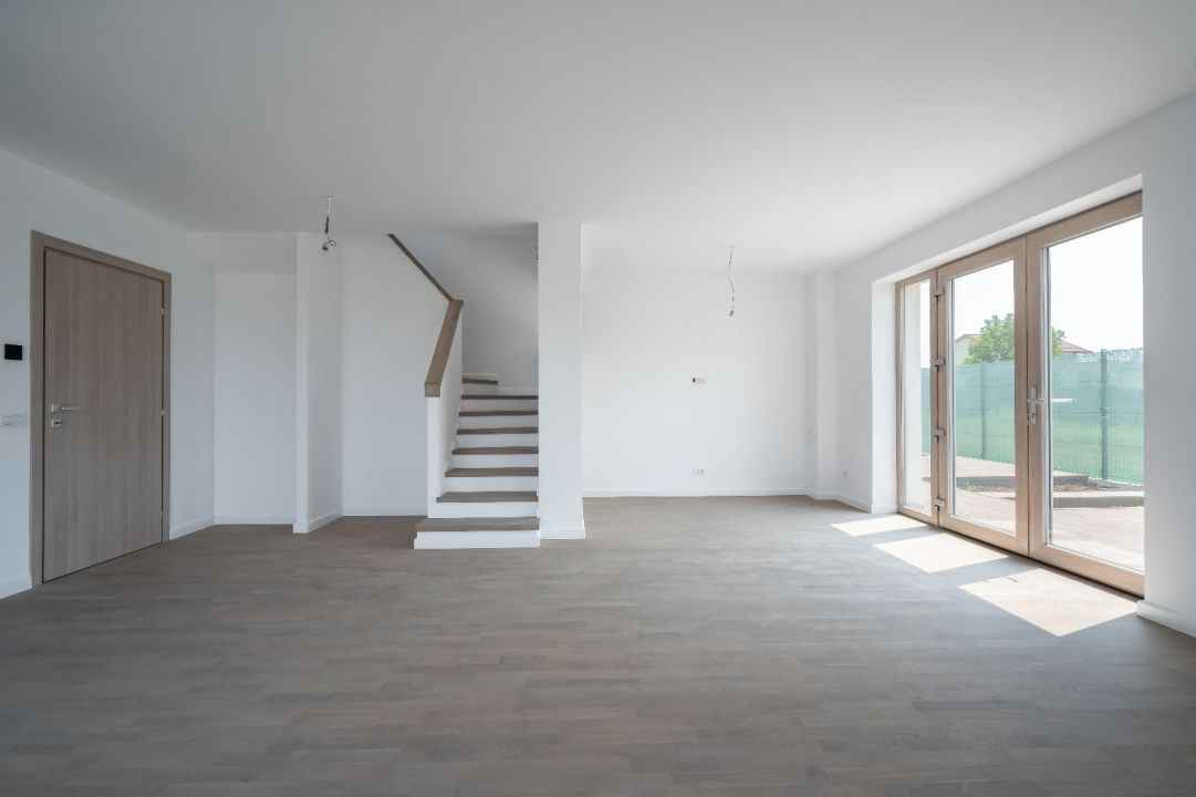 Casă cu 4 camere de vânzare în Central, Otopeni – fotografia 9 din 14