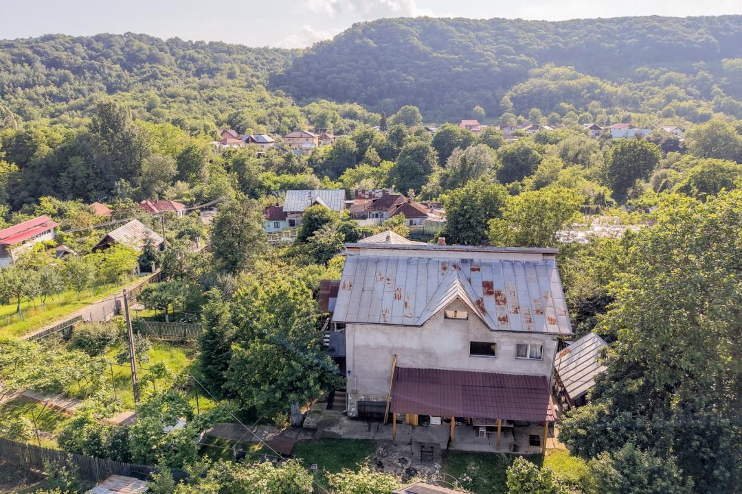 Casă cu 5 camere de vânzare în Fagetu – fotografia 33 din 57