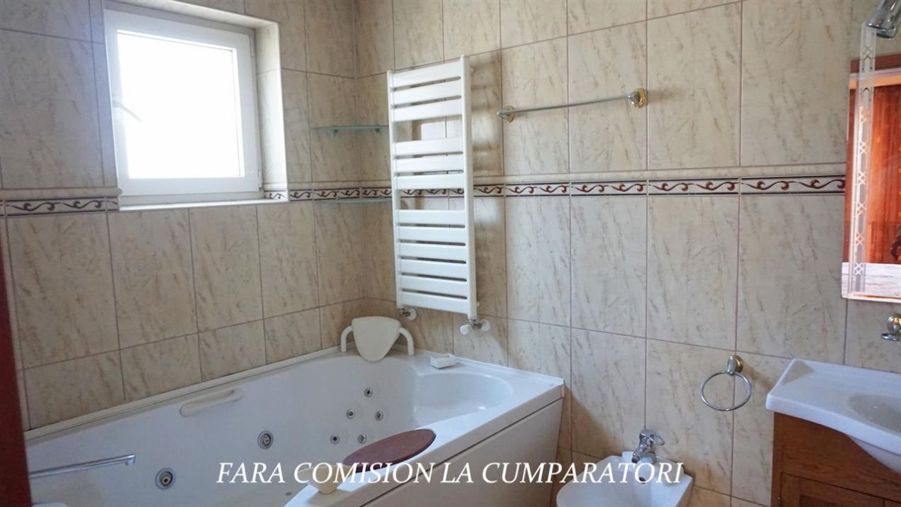 Casă cu 12 camere de vânzare în Călimănești – fotografia 17 din 37