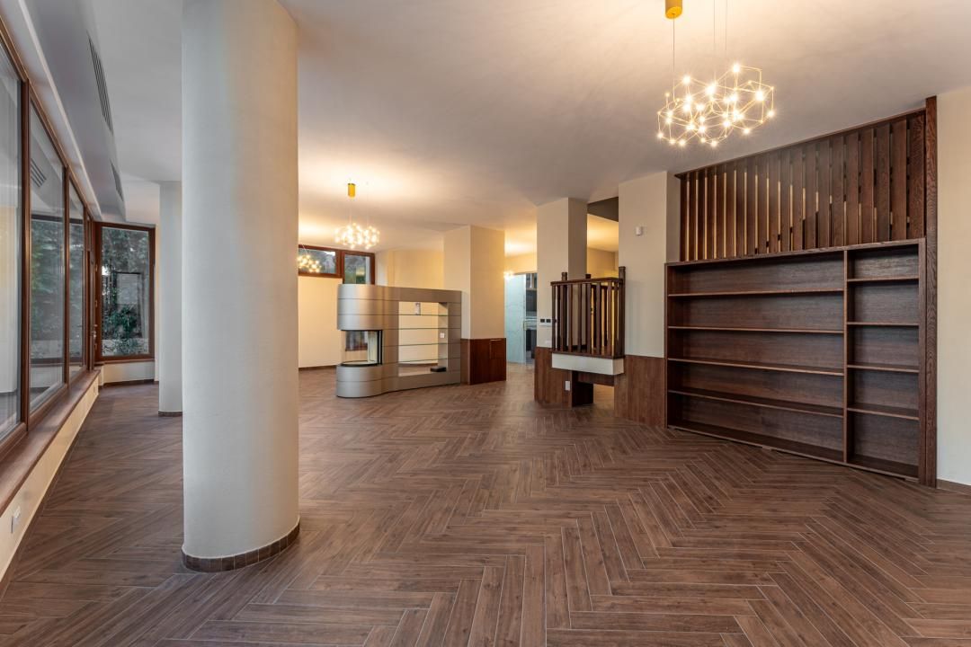 Casă cu 7 camere de vânzare în Mogoșoaia – fotografia 5 din 26