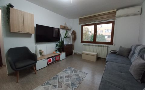 Apartament cu 3 camere de vânzare în Inel I, Constanța
