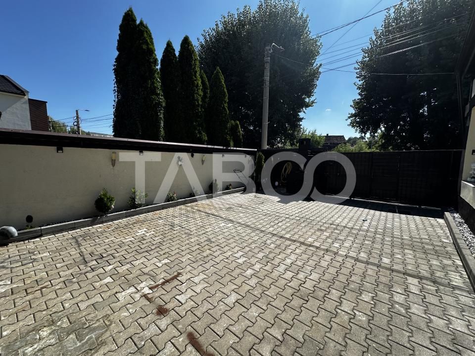 Casă cu 7 camere de vânzare în Piata Cluj, Sibiu – fotografia 2 din 7