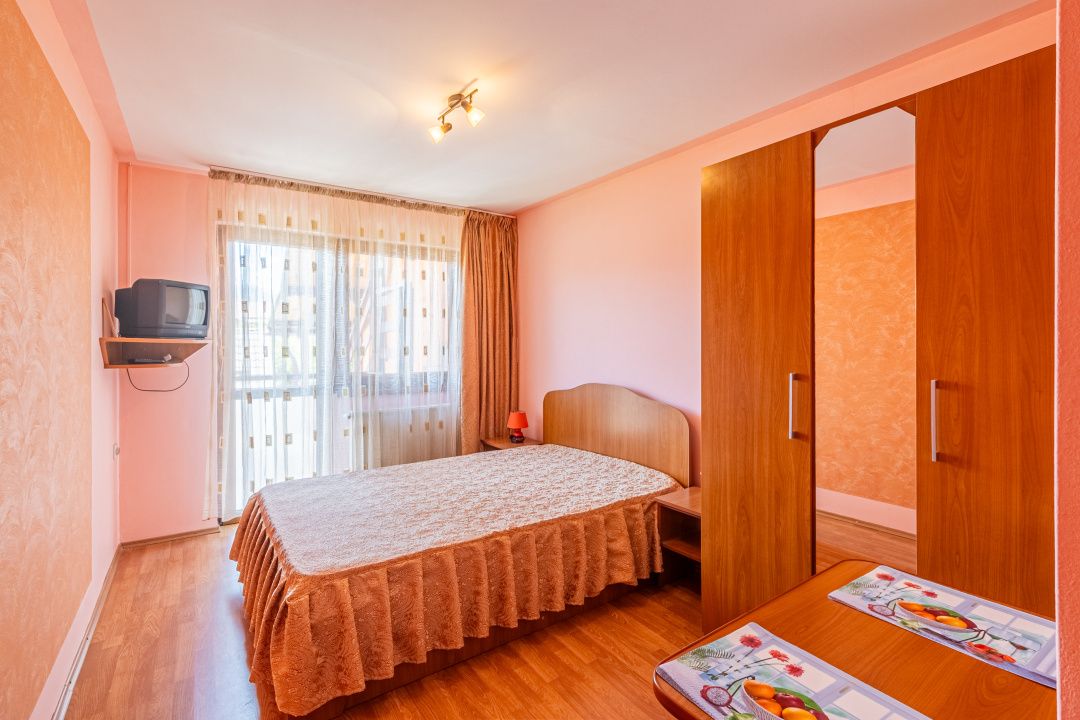Casă cu 10 camere de vânzare în Râșnov – fotografia 8 din 35