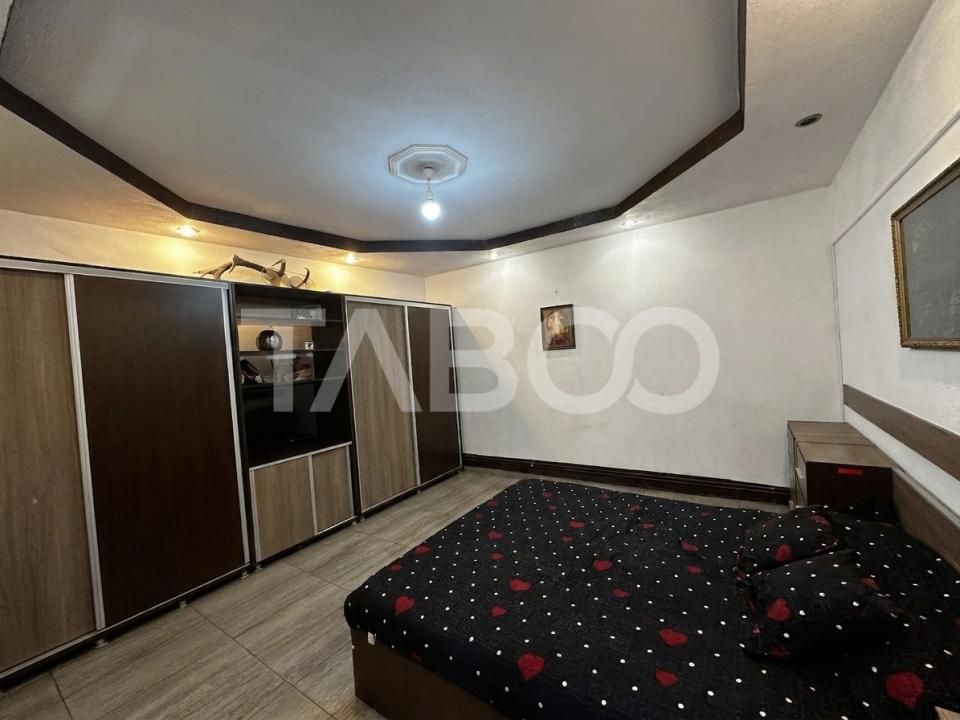 Casă cu 7 camere de vânzare în Piata Cluj, Sibiu – fotografia 5 din 7