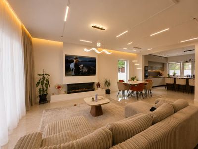 Casă cu 4 camere de vânzare în Voluntari – fotografia 4 din 18