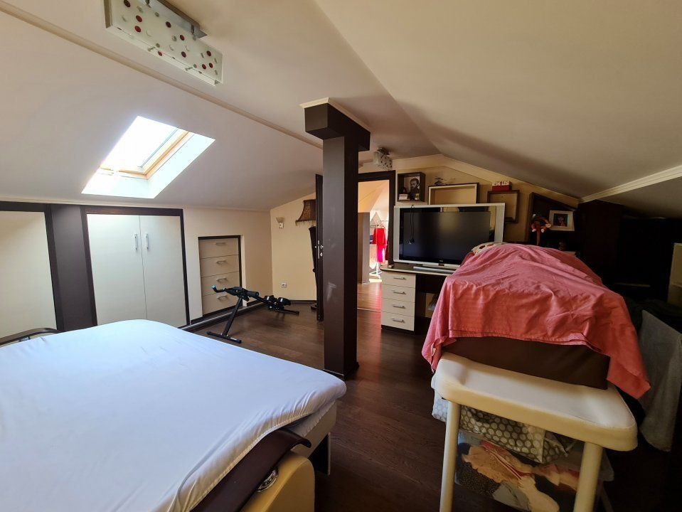 Casă cu 6 camere de vânzare în Domnești – fotografia 30 din 36