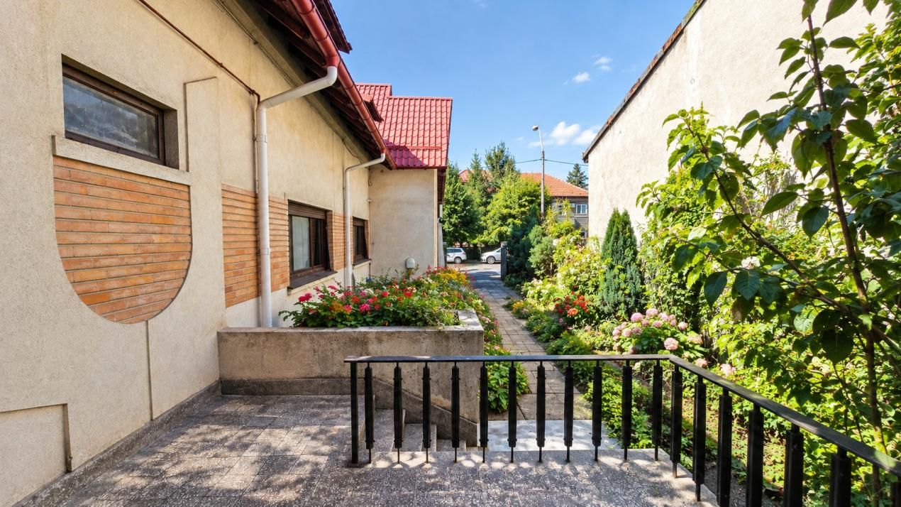 Casă cu 9 camere de vânzare în Ultracentral, București – fotografia 6 din 46