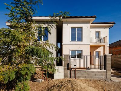 Casă cu 5 camere de vânzare în Săcălaz – fotografia 2 din 43