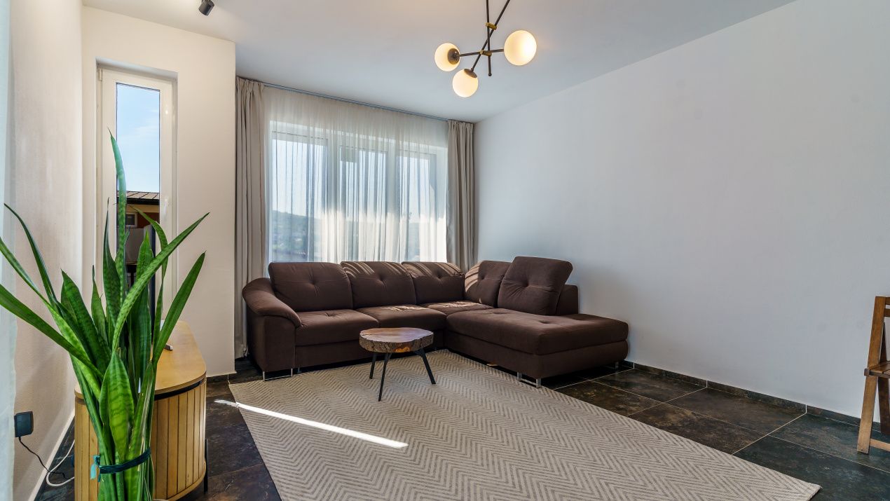 Casă cu 4 camere de închiriat în Borhanci, Cluj-Napoca – fotografia 1 din 17