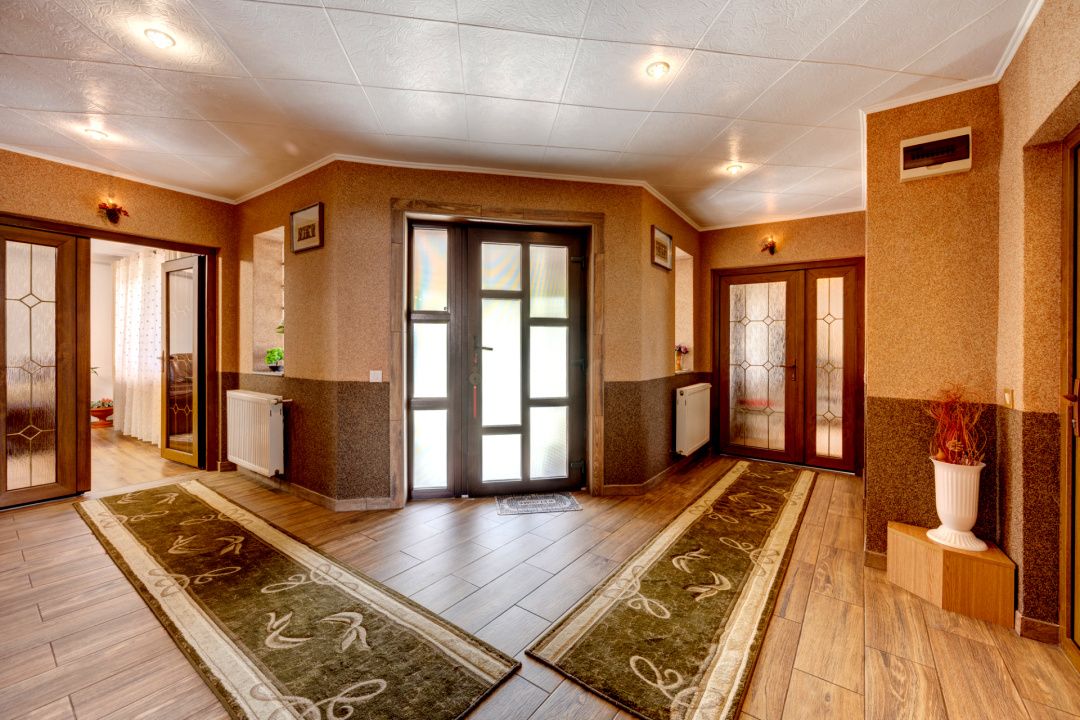 Casă cu 6 camere de vânzare în Afumați – fotografia 4 din 19