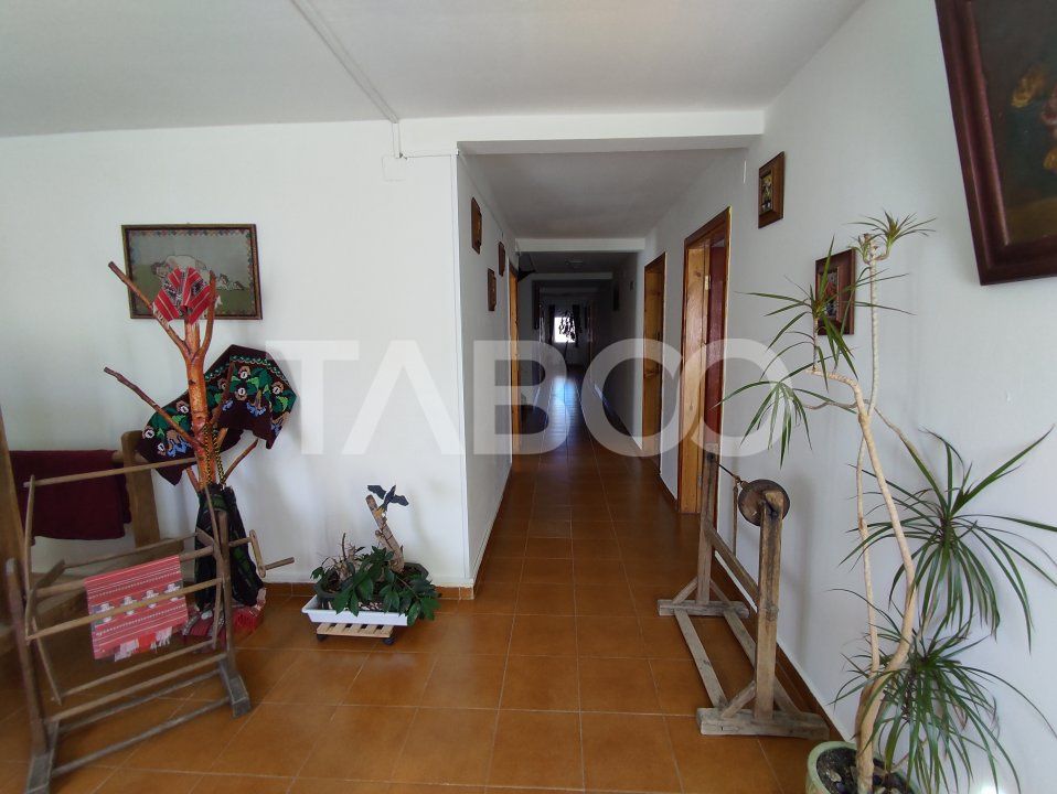 Hotel / pensiune cu 9 camere de vânzare în Fantanele – fotografia 12 din 35