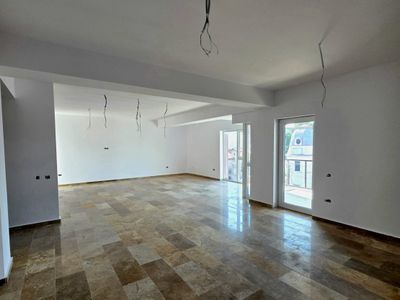 Apartament cu 4 camere de vânzare în Faleza Nord, Constanța – fotografia 4 din 22