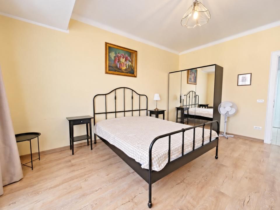 Apartament cu 3 camere de închiriat în Centrul Istoric, Brașov – fotografia 8 din 14