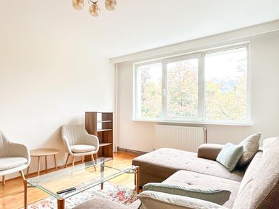 Apartament cu 3 camere de închiriat în Drumul Taberei, București – fotografia 2 din 14