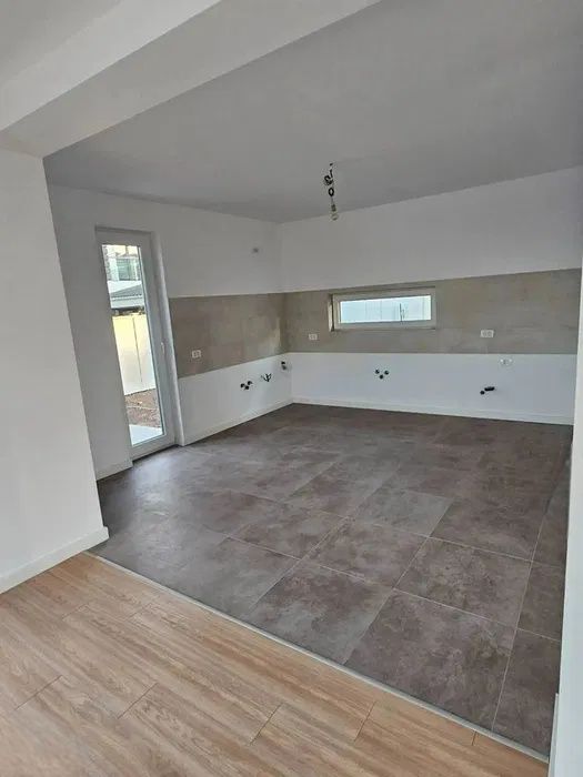 Casă cu 4 camere de vânzare în Central, Otopeni – fotografia 12 din 18