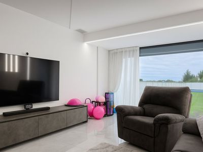 Casă cu 6 camere de vânzare în Domnești – fotografia 4 din 25